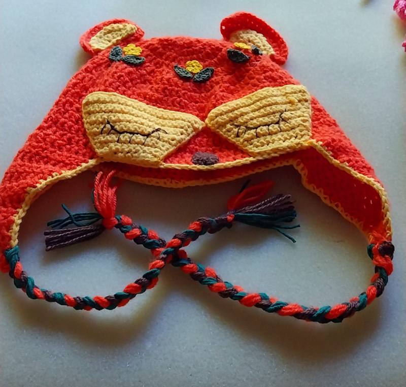 Adults fox hat